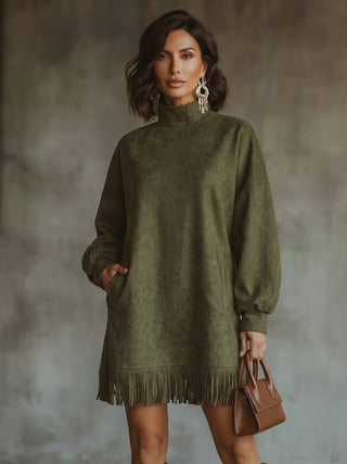 Gabrielle | Abito in suede svedese con colletto alto e frange