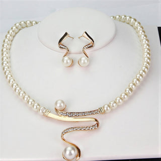 Set di gioielli elegante con perle
