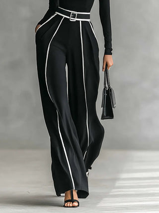 Adèle | Set con colletto alto, rifiniture bianche e pantaloni larghi