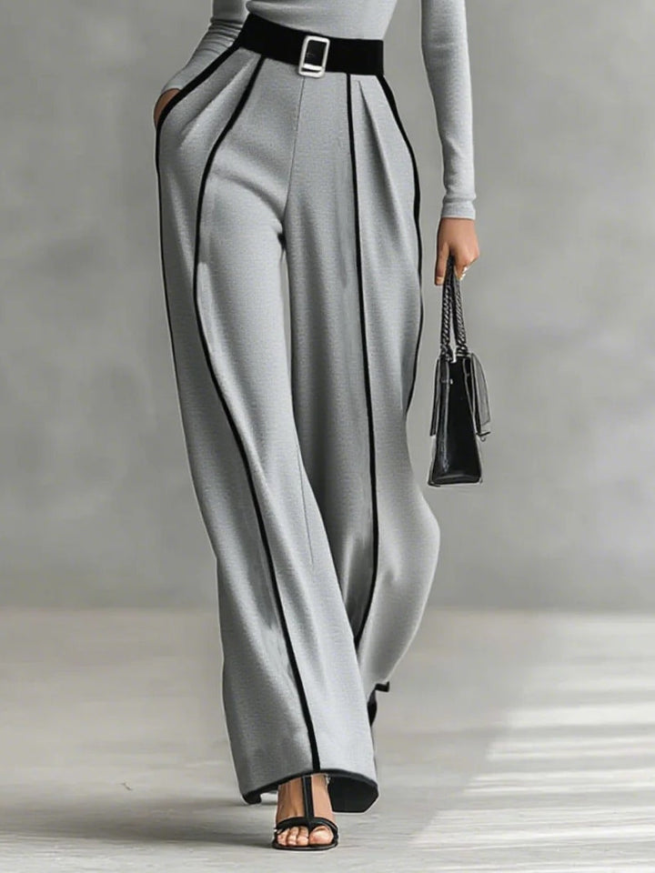 Adèle | Set con colletto alto, rifiniture bianche e pantaloni larghi