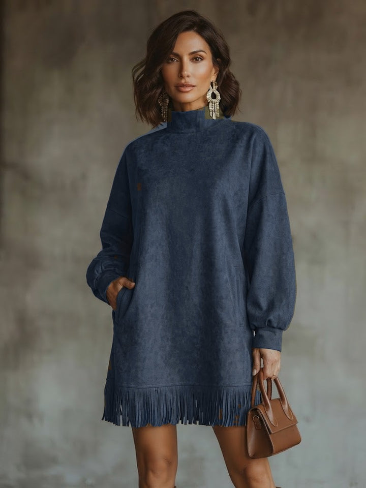 Gabrielle | Abito in suede svedese con colletto alto e frange