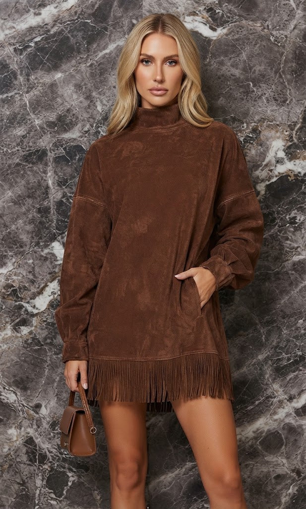 Gabrielle | Abito in suede svedese con colletto alto e frange